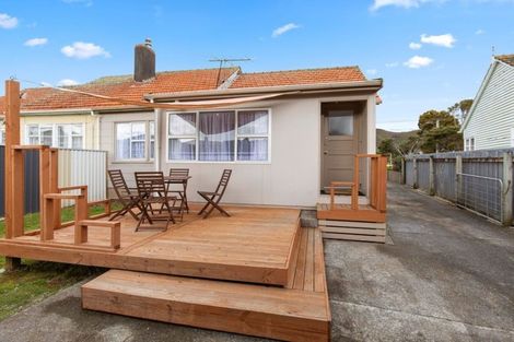 Photo of property in 37 Hunter Street, Taita, Lower Hutt, 5011