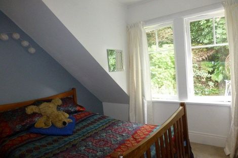 Photo of property in 12 Glasgow Street, Kelburn, Wellington, 6012