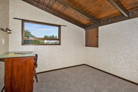 Photo of property in 16 Rugby Place, Te Kamo, Whangarei, 0112