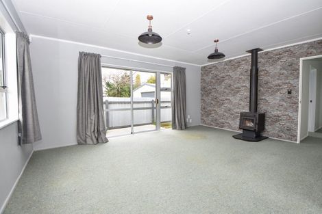 Photo of property in 12 Moore Crescent, Carterton, 5713