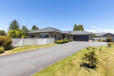 Photo of property in 74 Fernbrook Drive, Hurworth, New Plymouth, 4310