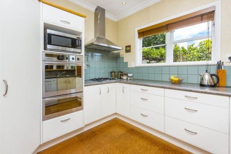 Photo of property in 14 Mangaroa Hill Road, Maoribank, Upper Hutt, 5018