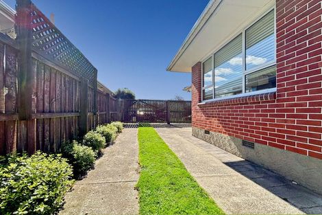 Photo of property in 42 Gregan Crescent, Burnside, Christchurch, 8053