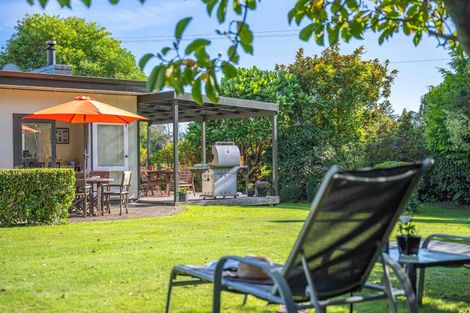 Photo of property in 43 Te Horo Hautere Cross Road, Te Horo, Otaki, 5582