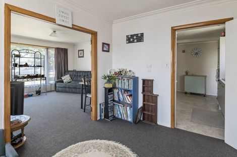 Photo of property in 147 Queen Street West, Levin, 5510