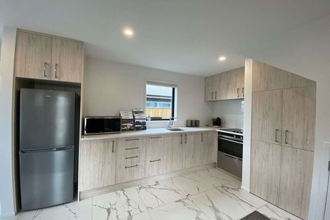 Photo of property in 4/27 Waiwhetu Road, Waiwhetu, Lower Hutt, 5010