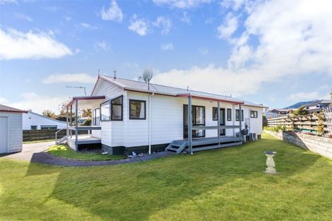 Photo of property in 17 Kiddle Drive, Hilltop, Taupo, 3330
