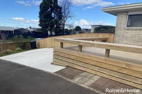 Photo of property in 140 Kingswood Road, Brookfield, Tauranga, 3110