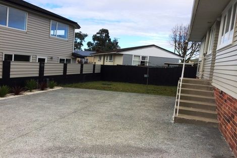 Photo of property in 15 Becroft Drive, Forrest Hill, Auckland, 0620