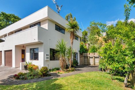 Photo of property in 9/24 Eastglen Road, Glen Eden, Auckland, 0602