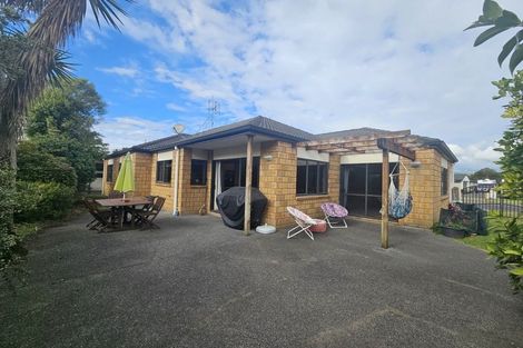 Photo of property in 30 Kahira Crescent, Papamoa Beach, Papamoa, 3118