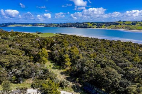 Photo of property in 239 Rangiora Road, Kaiwaka, 0573