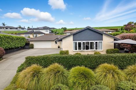 Photo of property in 11 Haden Place, Omokoroa, 3114