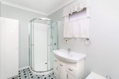 Photo of property in 2 Taunton Place, Lynmouth, New Plymouth, 4310