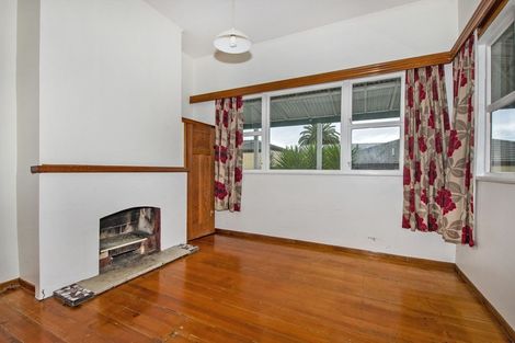 Photo of property in 24 First Avenue, Avenues, Whangarei, 0110