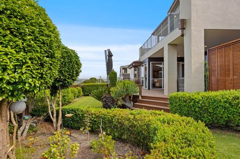 Photo of property in 3 Pounamu Place, Shelly Park, Auckland, 2014