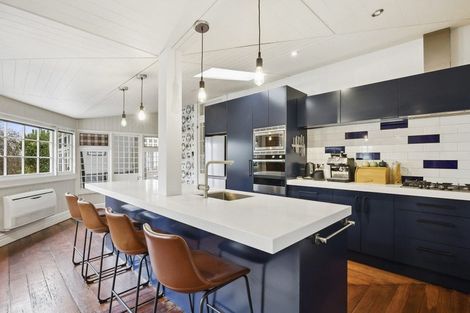 Photo of property in 19 Middleton Road, Kew, Dunedin, 9012