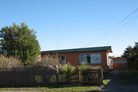 Photo of property in 104 Palmers Road, New Brighton, Christchurch, 8083