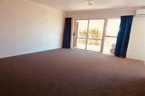 Photo of property in 71 Govett Avenue, Frankleigh Park, New Plymouth, 4310