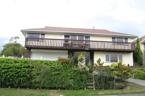 Photo of property in 5 Kurth Crescent, Silverstream, Upper Hutt, 5019