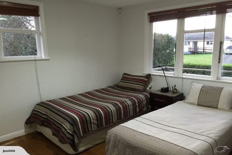 Photo of property in 5 Taratoa Street, Point England, Auckland, 1072