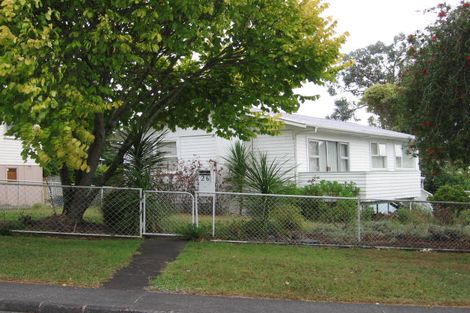 Photo of property in 26 Kirby Street, Glendene, Auckland, 0602