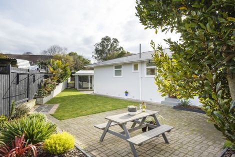Photo of property in 8 Leigh Place, Awapuni, Palmerston North, 4412