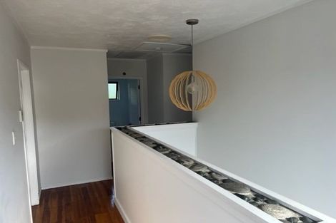 Photo of property in 1/28 Sandown Road, Rothesay Bay, Auckland, 0630