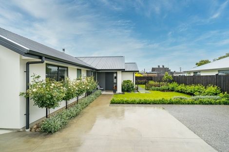 Photo of property in 13 Smiley Place, Mosgiel, 9024