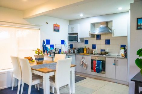 Photo of property in 7 Wendell Place, Greenlane, Auckland, 1061