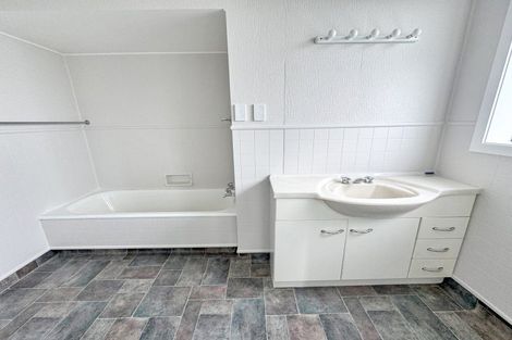 Photo of property in 12 Hart Street, Foxton Beach, Foxton, 4815