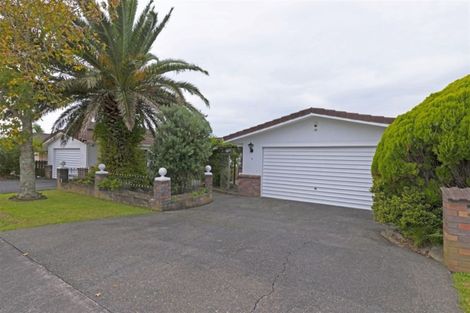 Photo of property in 3 Whiting Grove, West Harbour, Auckland, 0618