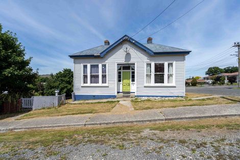 Photo of property in 18 Mary Street, Gore, 9710