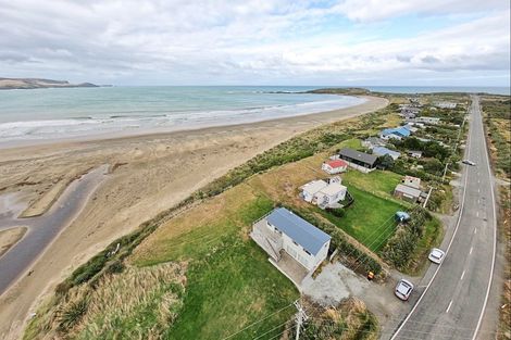 Photo of property in 491 Waikawa-curio Bay Road, Curio Bay, Tokanui, 9884