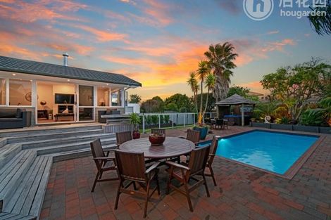 Photo of property in 11 The Anchorage, Sunnyhills, Auckland, 2010