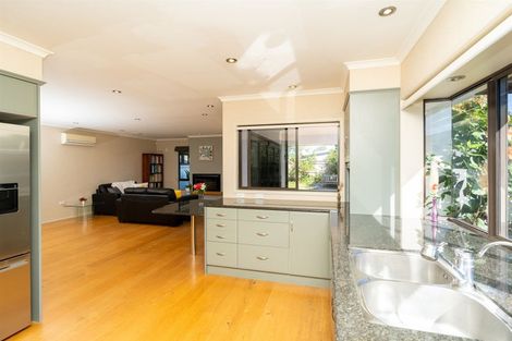 Photo of property in 34 Winslow Court, Huntington, Hamilton, 3210