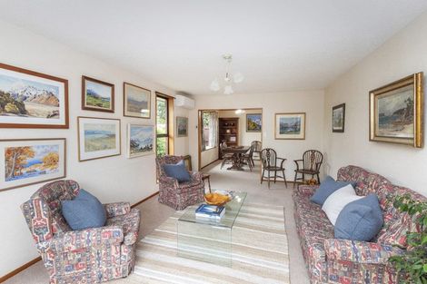 Photo of property in 2/10 Broadfell Avenue, Avonhead, Christchurch, 8042