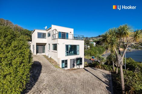 Photo of property in 4 Bewley Avenue, Macandrew Bay, Dunedin, 9014