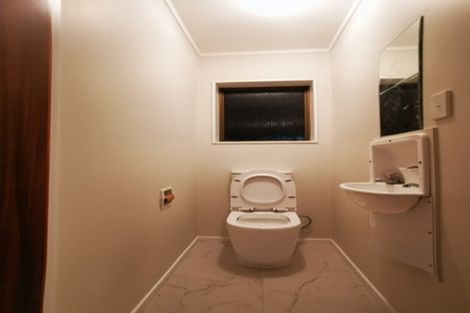 Photo of property in 6/320 Pakuranga Road, Pakuranga Heights, Auckland, 2010