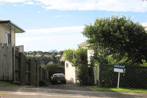 Photo of property in 6 Te Arawa Place, Welcome Bay, Tauranga, 3112