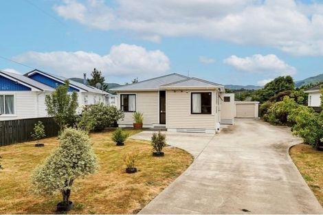 Photo of property in 74 Wainuiomata Road, Wainuiomata, Lower Hutt, 5014
