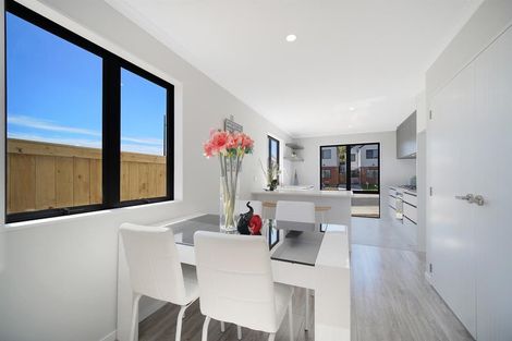 Photo of property in 8 Combat Street, Papakura, 2110