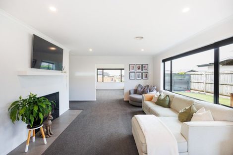 Photo of property in 9 Kanzan Grove, Maewa, Feilding, 4702