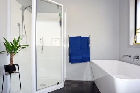 Photo of property in 28 Plunket Street, Omakau, 9376