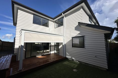 Photo of property in 61b Totaravale Drive, Totara Vale, Auckland, 0629