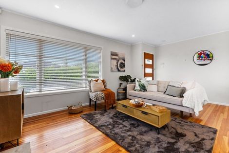 Photo of property in 57 Amberley Avenue, Te Atatu South, Auckland, 0610