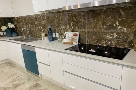 Photo of property in 4223c Great North Road, Glendene, Auckland, 0602