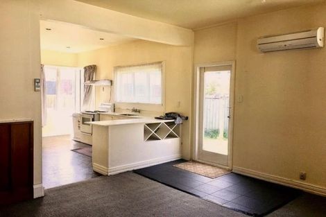 Photo of property in 2/64 Division Street, Riccarton, Christchurch, 8041