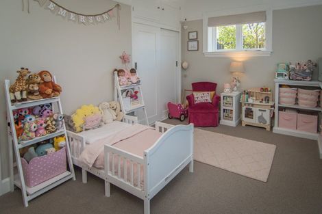 Photo of property in 74 Le Cren Street, Seaview, Timaru, 7910