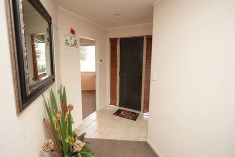 Photo of property in 21 Cleveland Heights, Kelvin Grove, Palmerston North, 4414